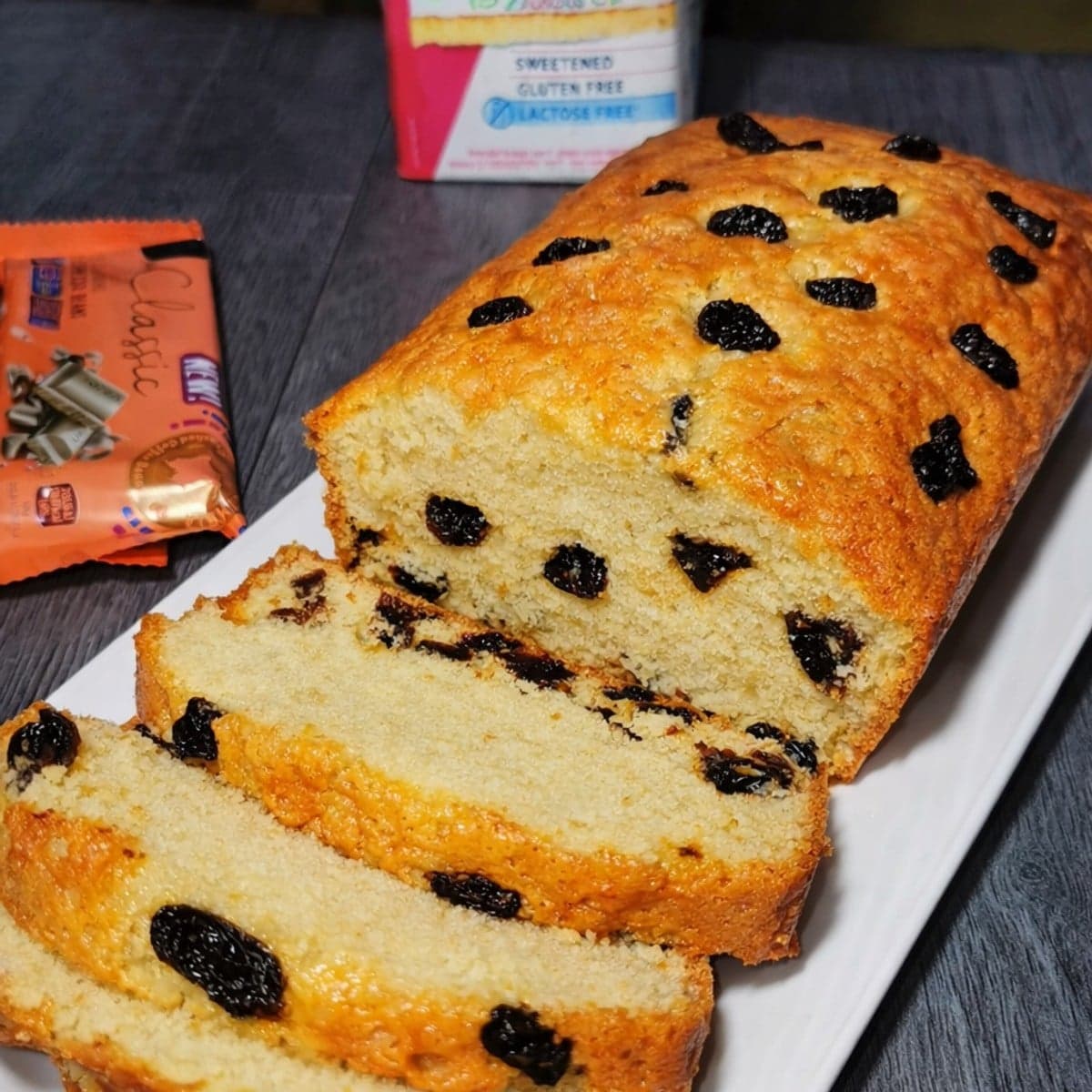 Gâteau aux raisins secs.