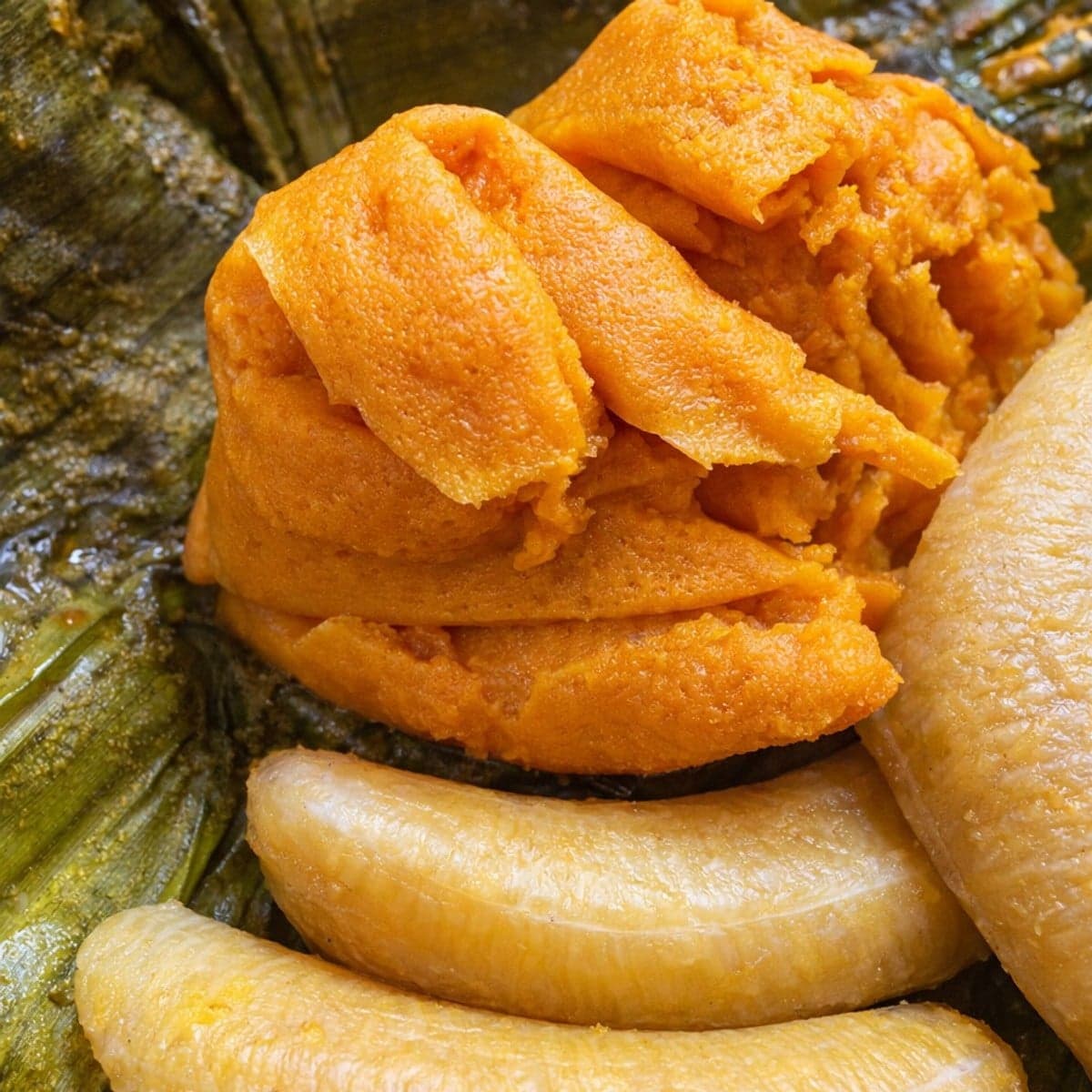 Koki ou gâteau aux graines de cornille