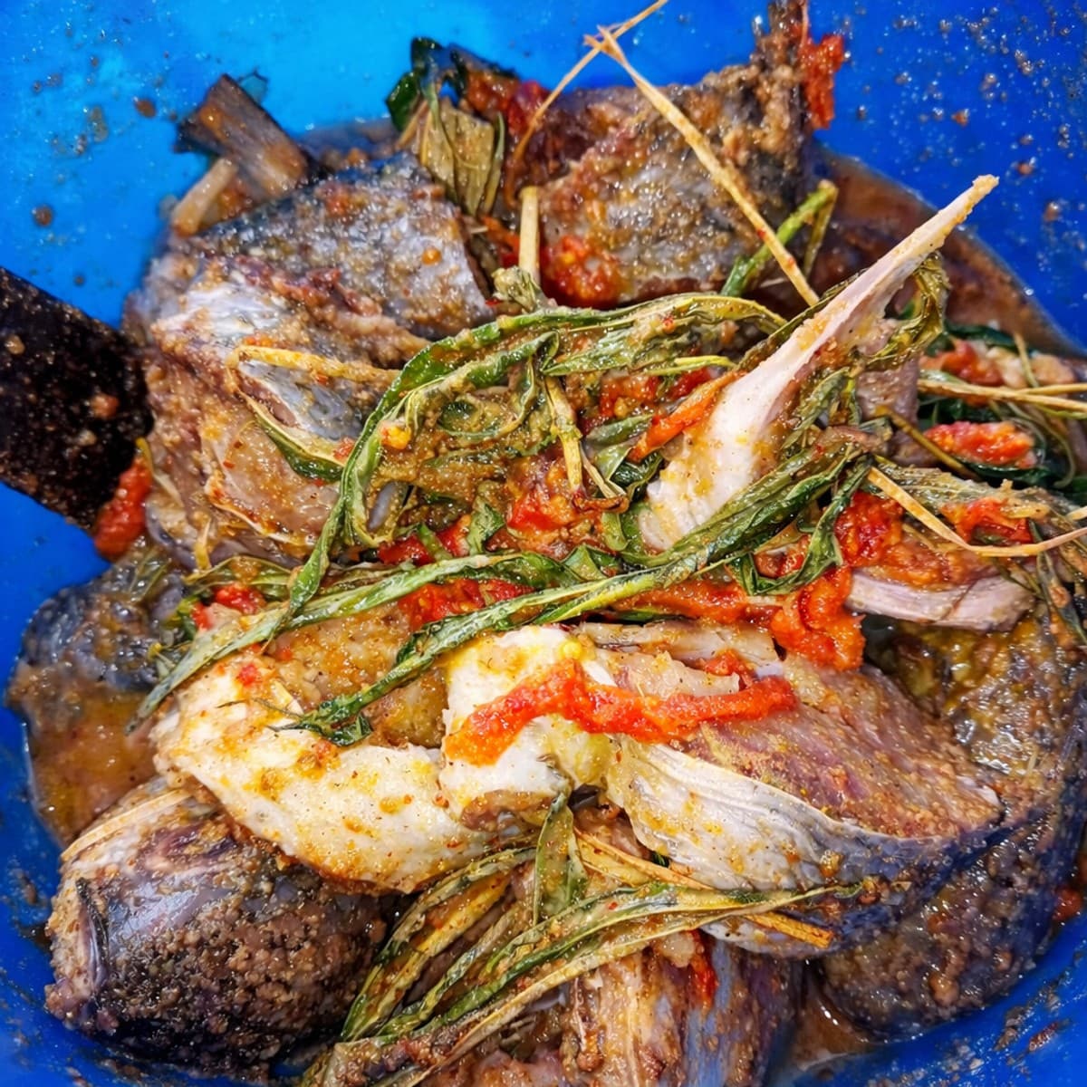 Mulet frais en papillotes ou encore ndomba de poisson