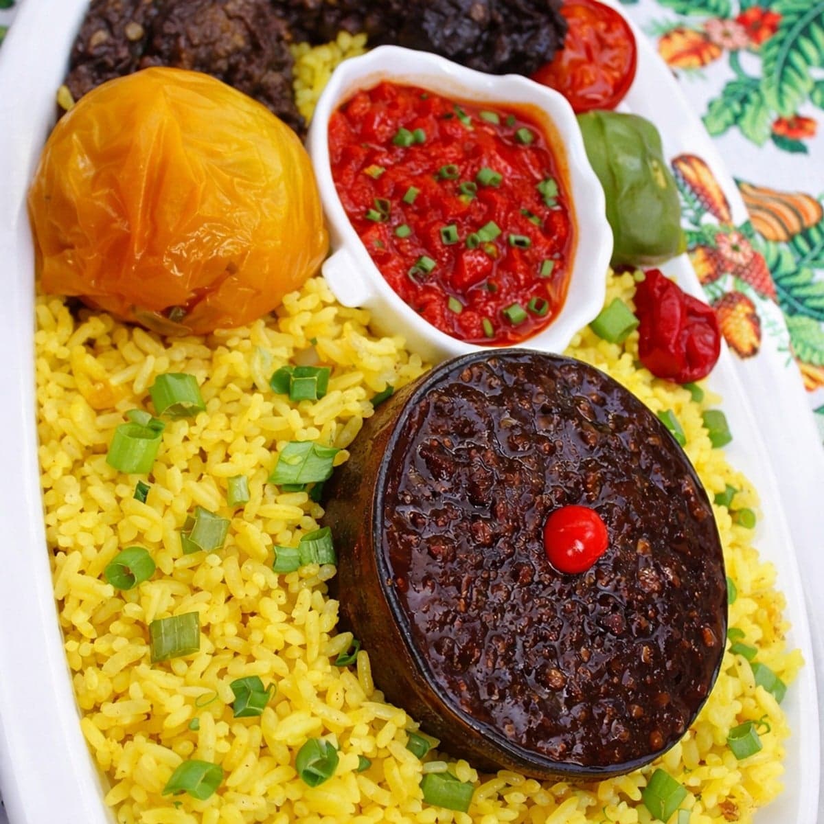 Riz au curcuma à la pâte de soumara