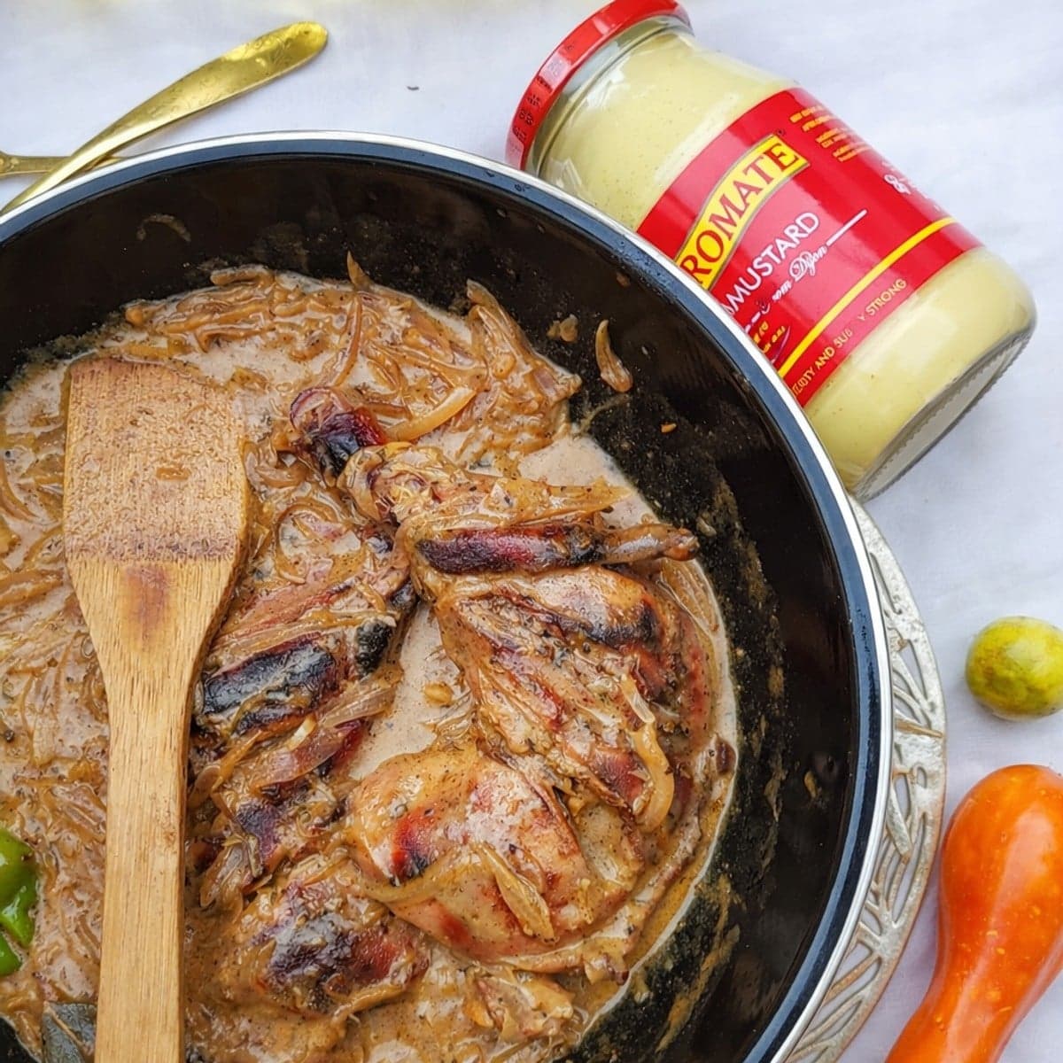 Yassa poulet aux oignons : recette