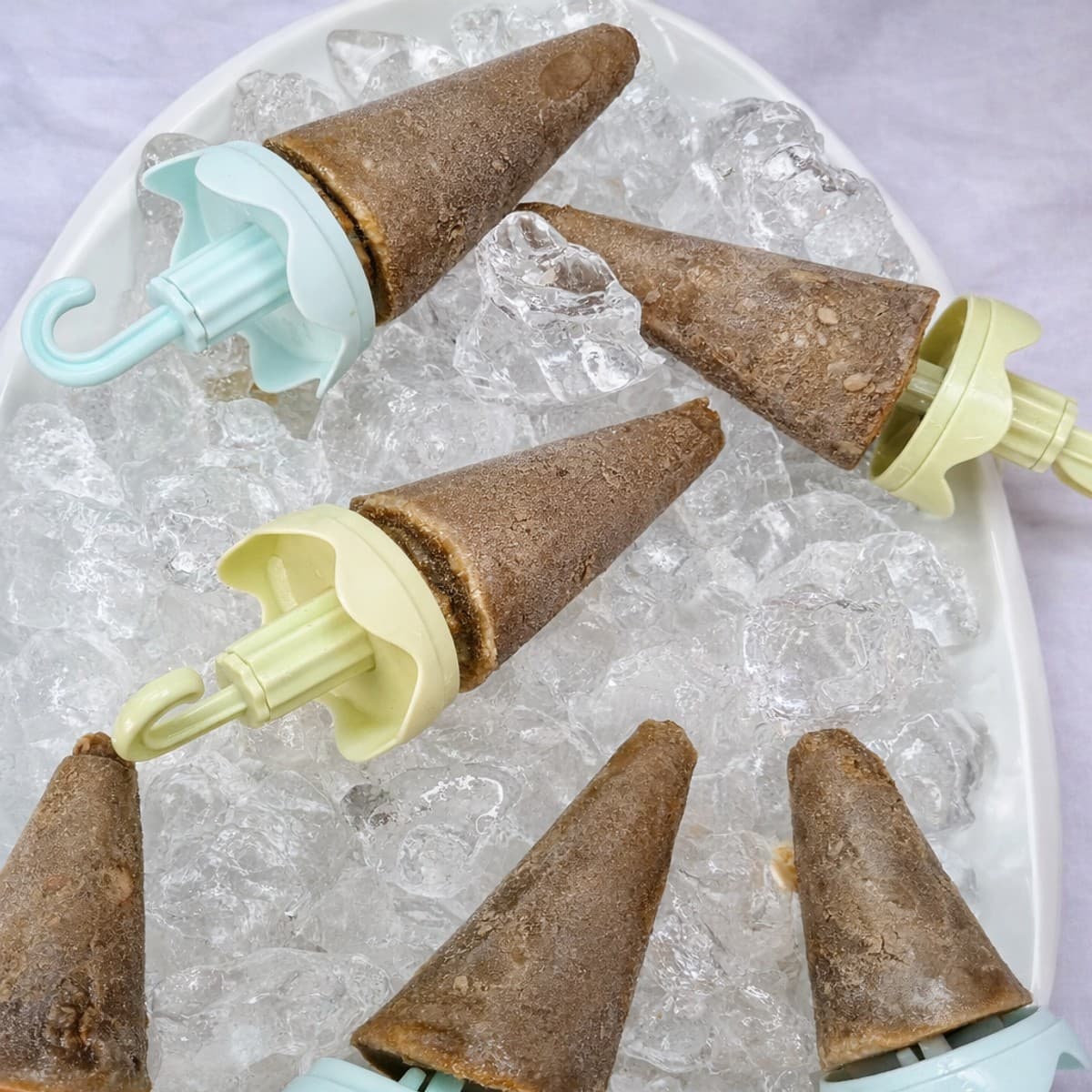 Bâtonnet de glace à la poudre de cacao