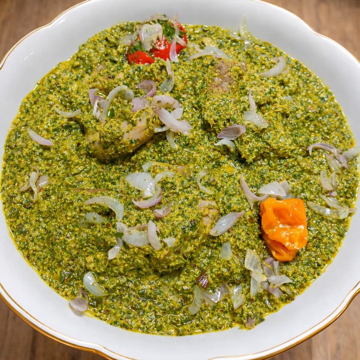 Les feuilles de manioc a la Camerounaise