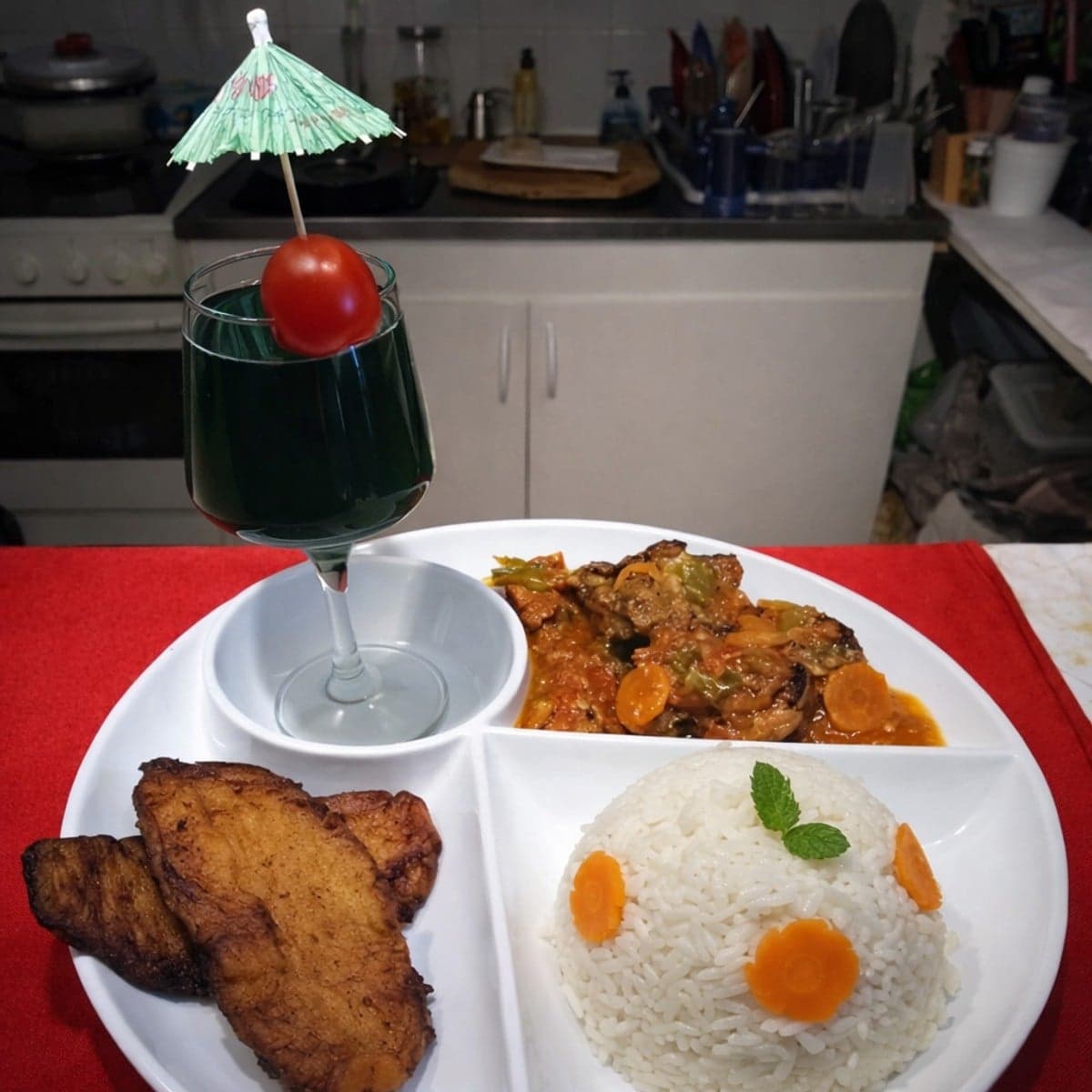 Sauté de bœuf fumé, riz et plantain tapé : recette