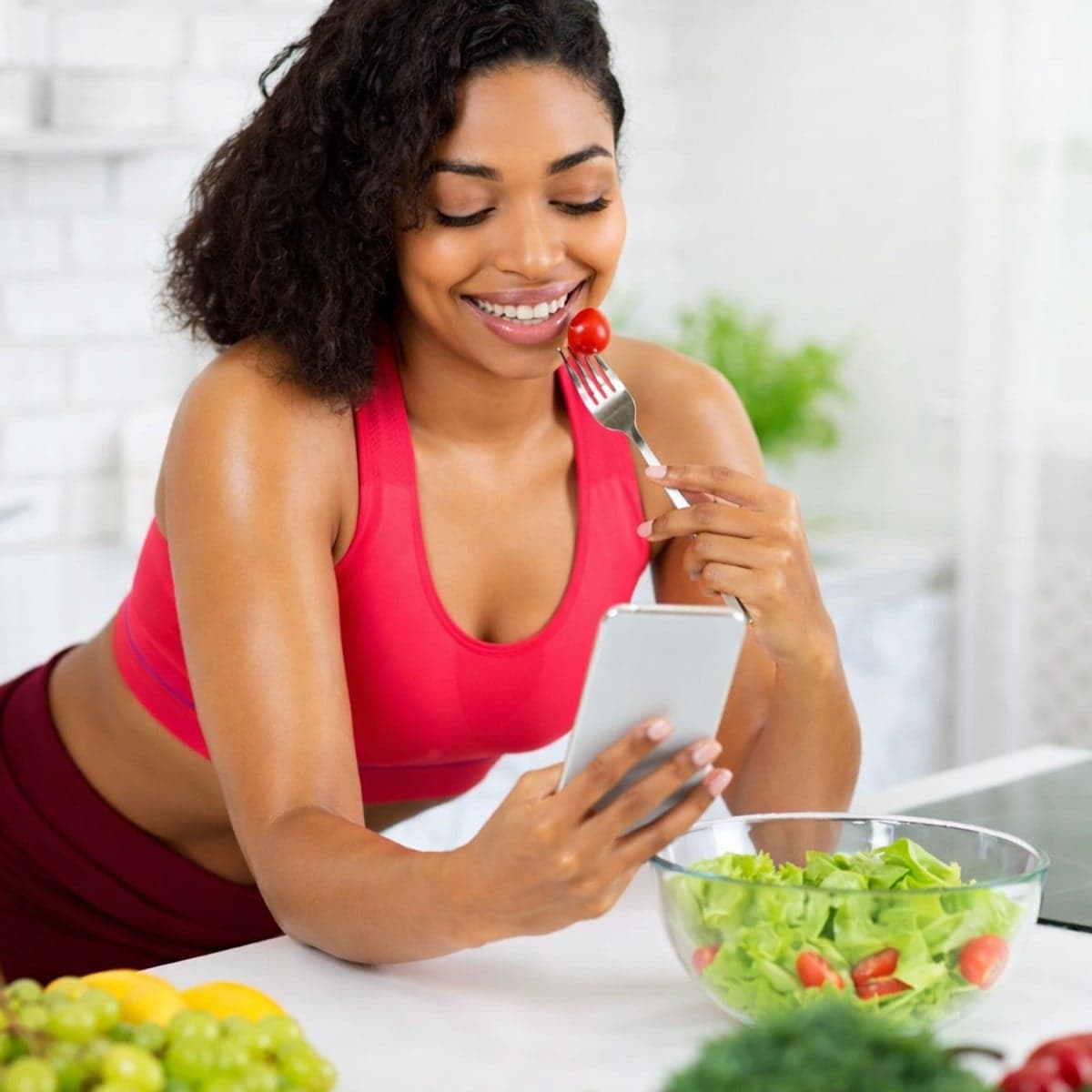 5 Mauvaises habitudes alimentaires que les femmes ne devraient jamais avoir