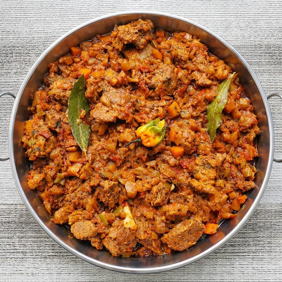 Aubergines violettes grillées