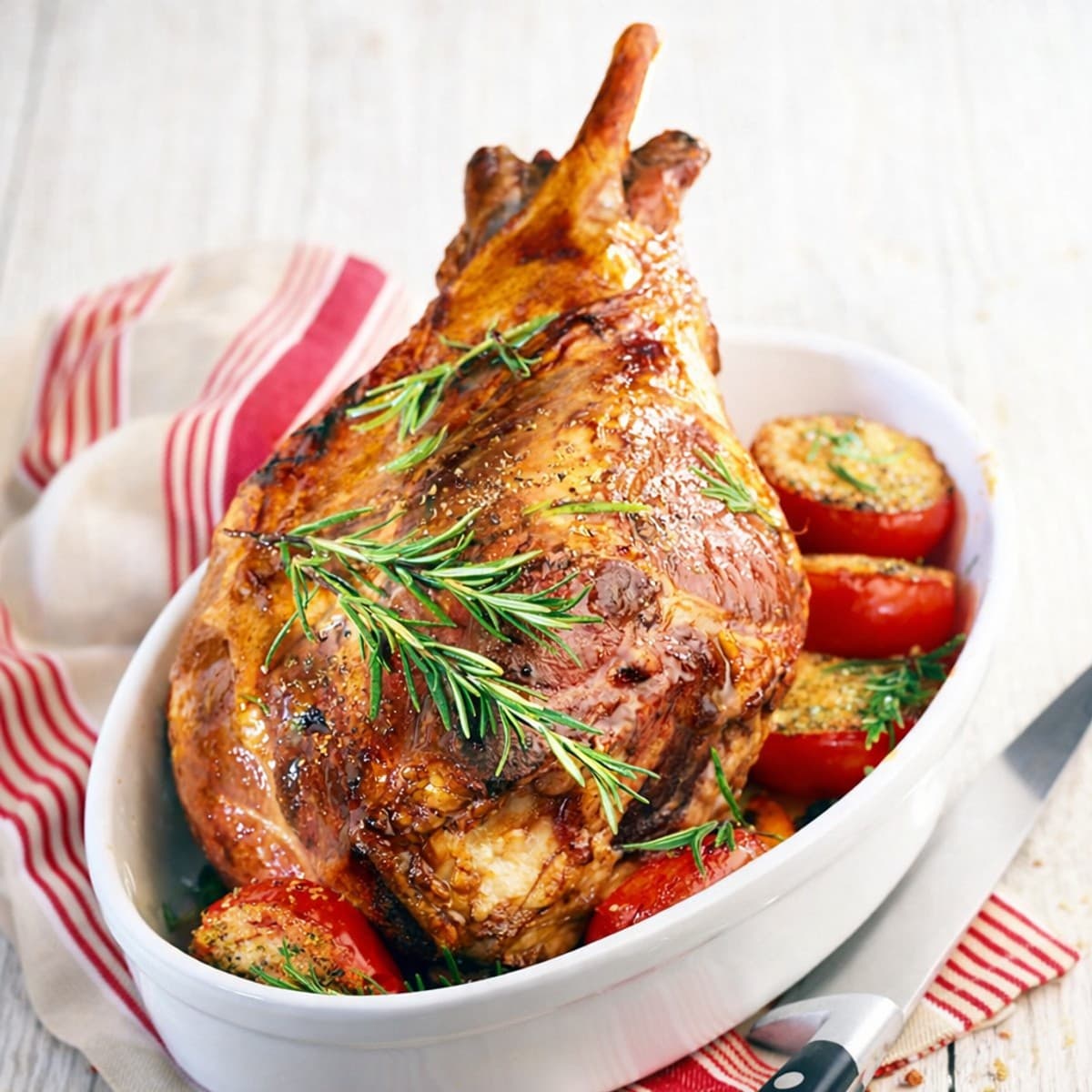 Méchoui d’agneau : recette fondante et dorée au four