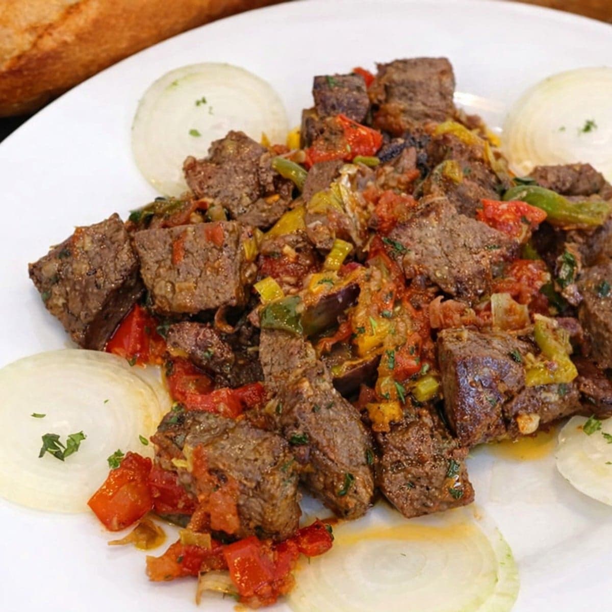 Foie de bœuf sauté : recette savoureuse et rapide