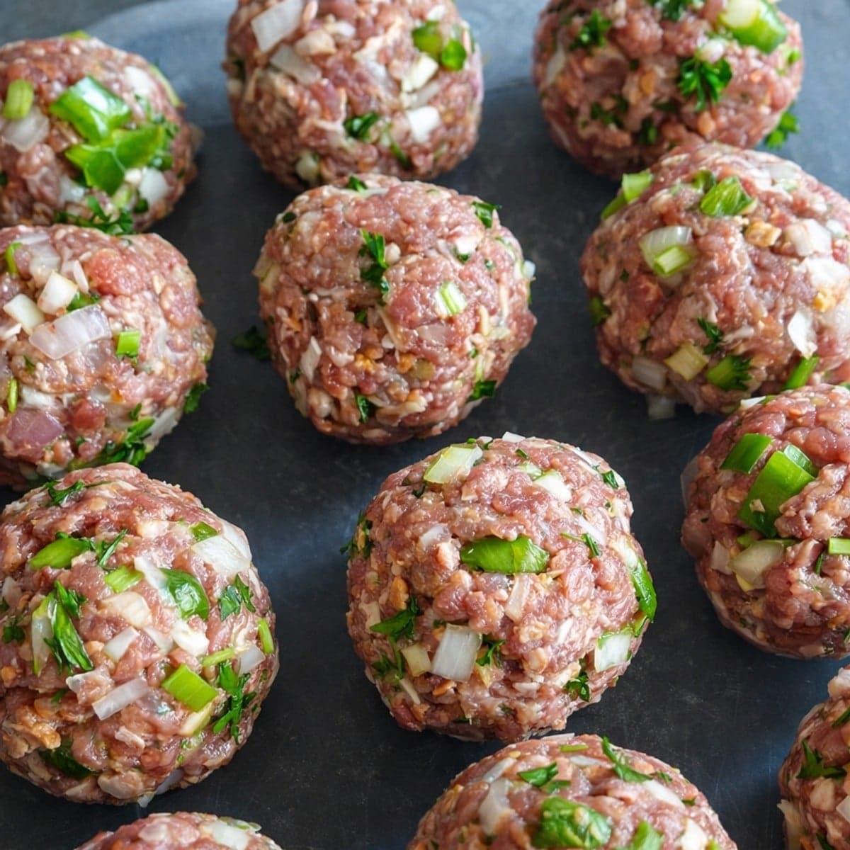 Boulettes de bœuf bien assaisonnées : la recette incontournable