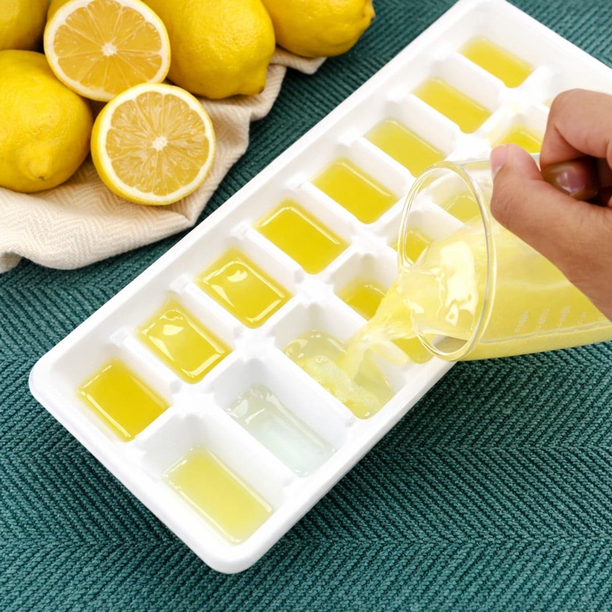 Conserver du jus de citron frais toute l’année