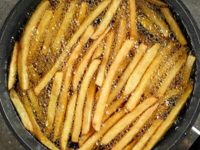 Huile de friture : faut-il la changer après utilisation ?
