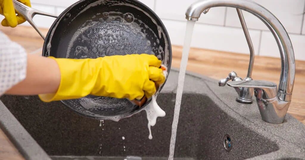 Erreurs de nettoyage à éviter : conseils cuisine