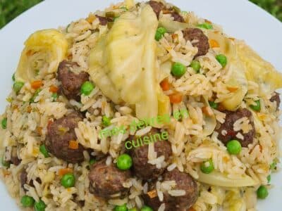 Riz aux légumes et boulettes de viande : recette familiale