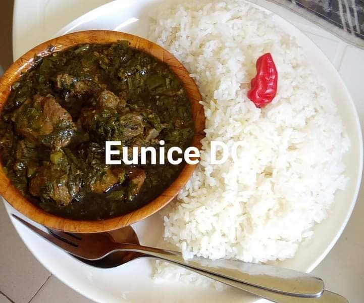 Sauce feuille(patate, épinards,gombo frais)