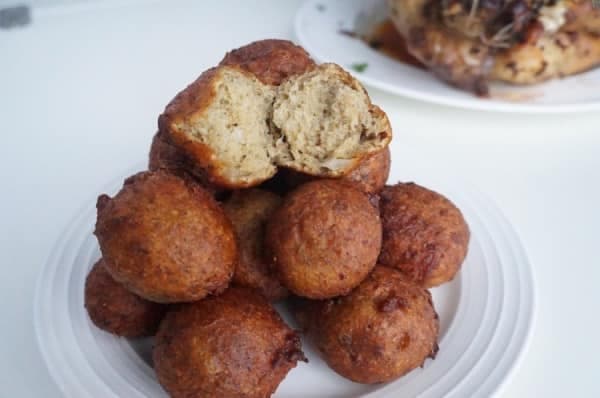 Boules de banane plantain épicées.
