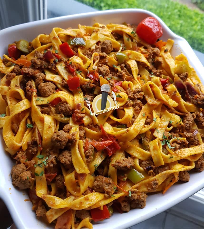 Succulent plat de pâtes à la viande hachée.