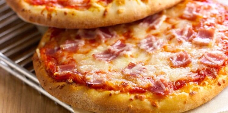 Pizza jambon fromage