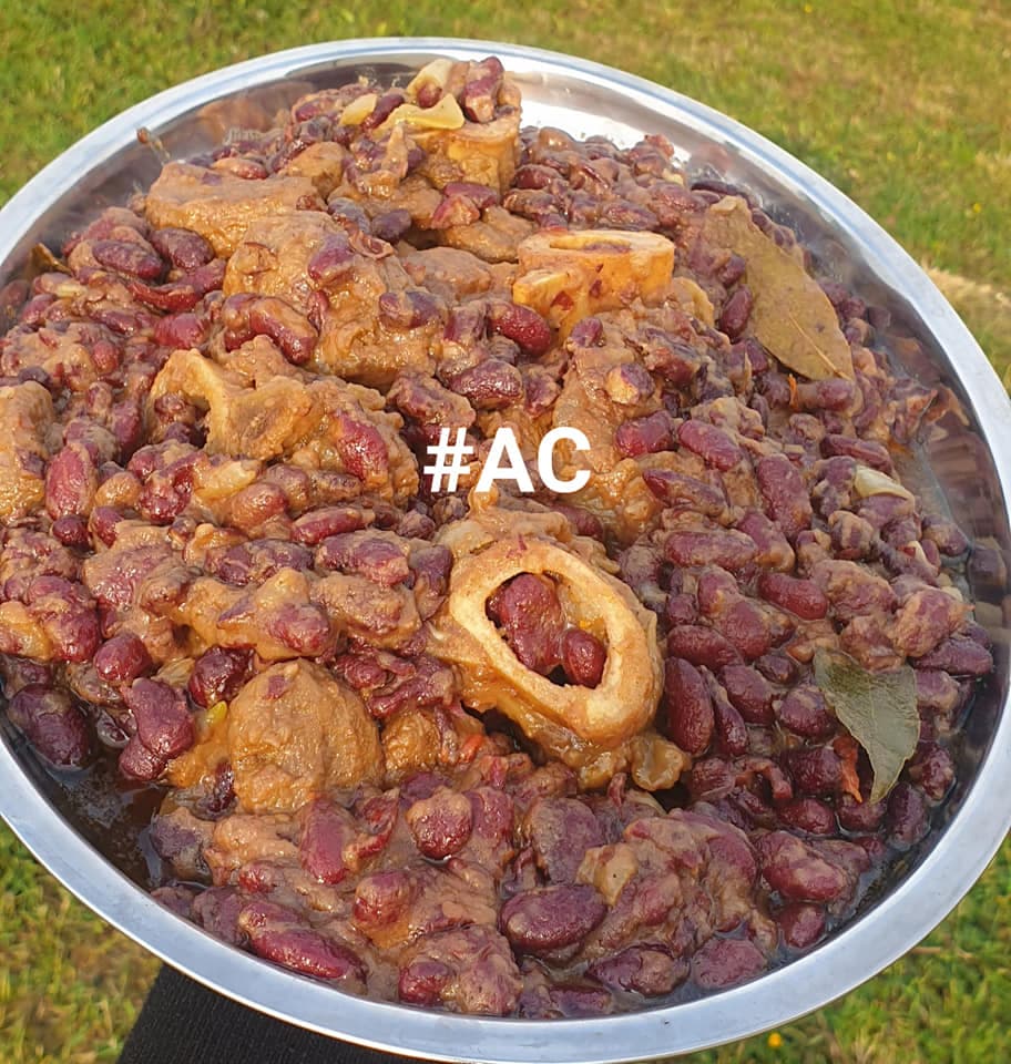 Haricots rouges à la viande.