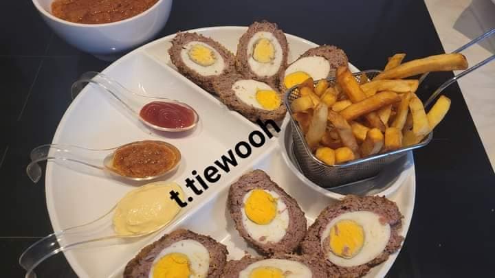 Oeuf dinausore et frites