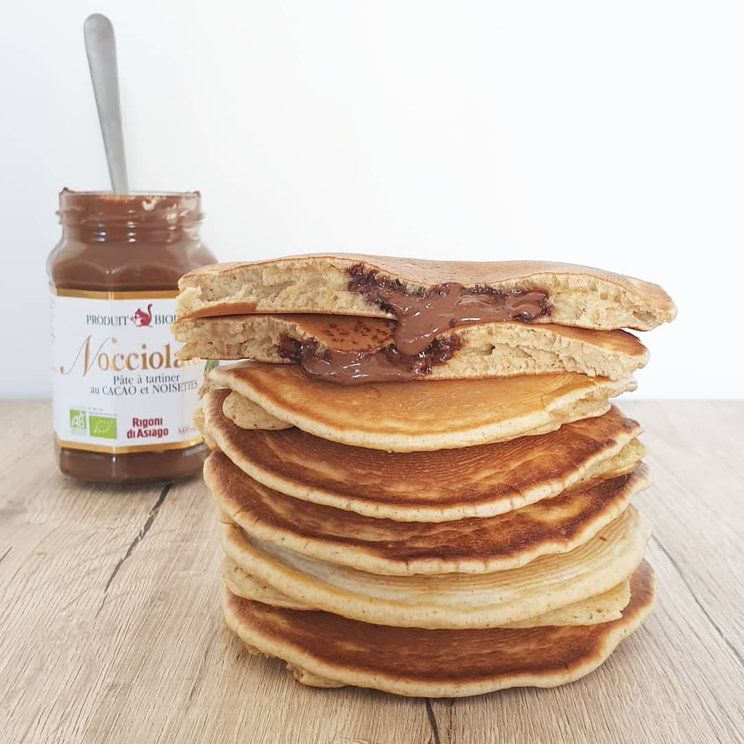 Pancakes coeur coulant à la pâte à tartiner