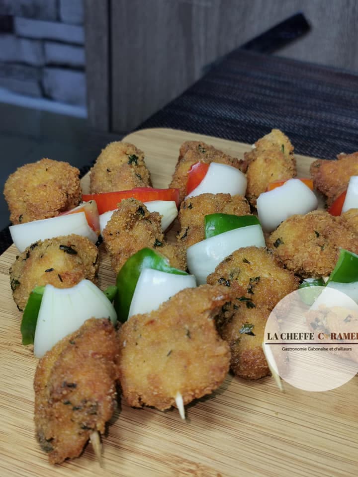 Brochettes de blanc poulet.