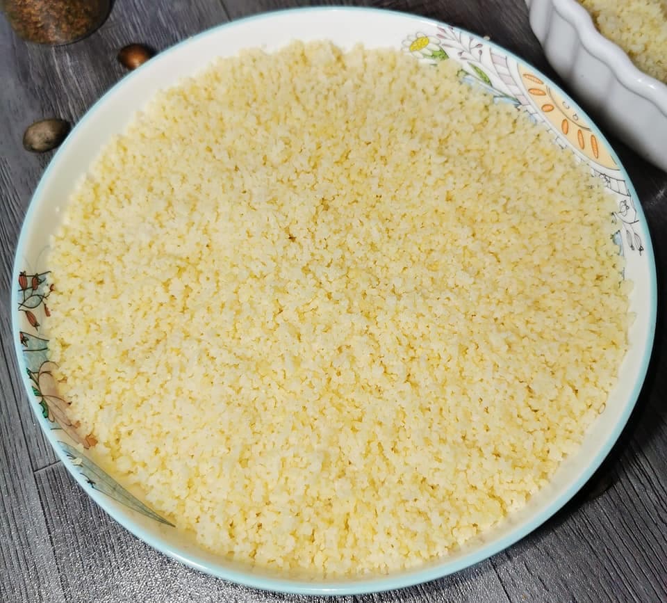 Comment Faire du couscous en 5 min sans couscousier pour accompagner vos délicieux plats.