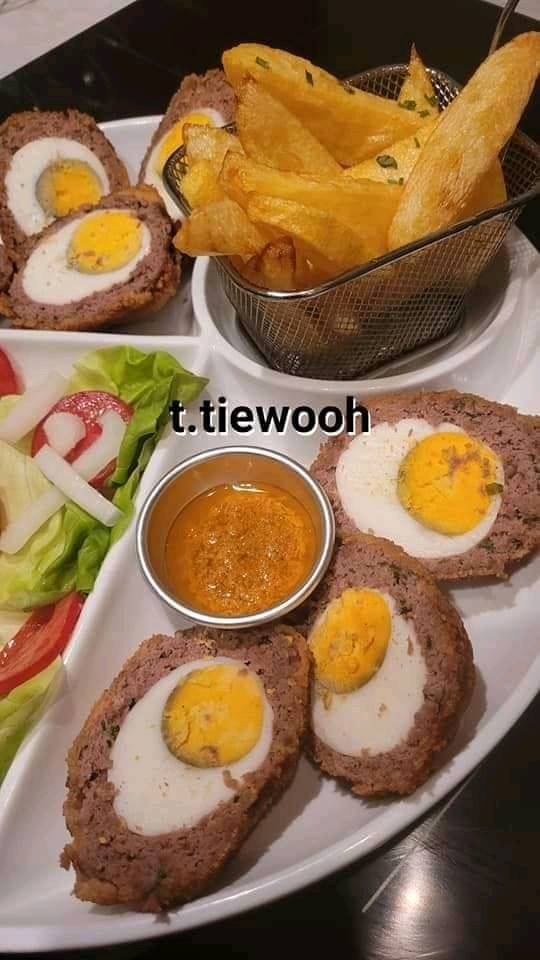 Des oeufs dinosaures ou surprise