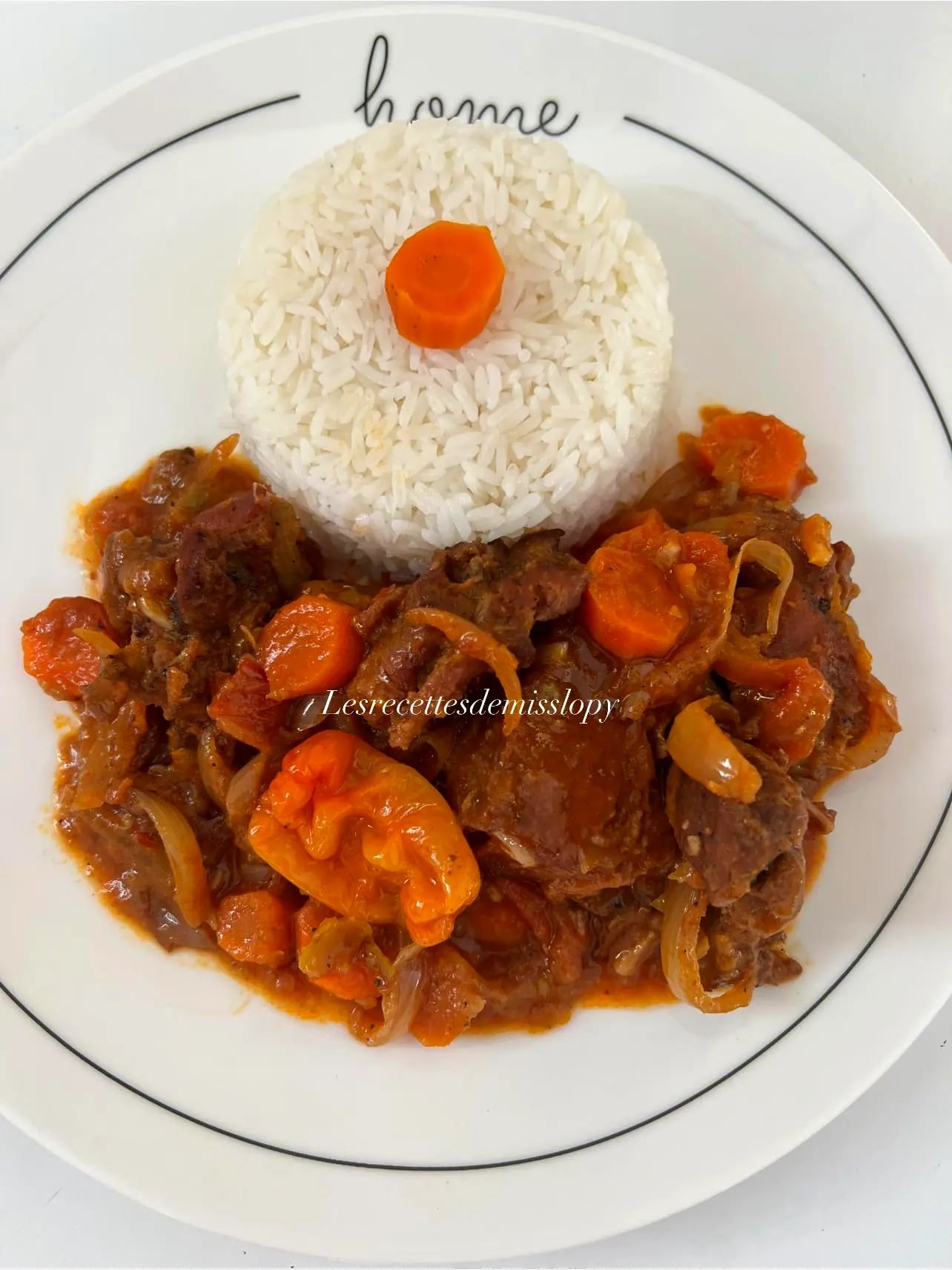 Viande de mouton sautée , riz nature