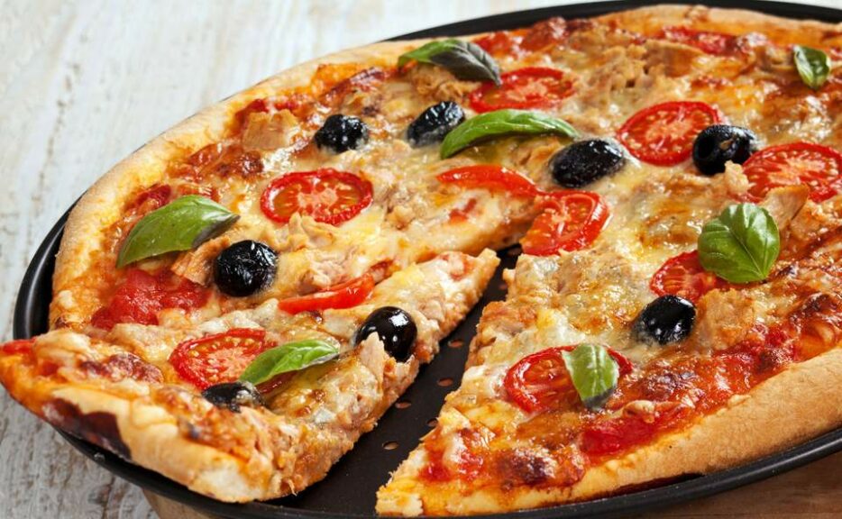 La meilleure façon de réchauffer une pizza sans que la pâte devienne trop molle. Cuisine de