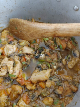 Filet de poulet aux champignons et macaroni
