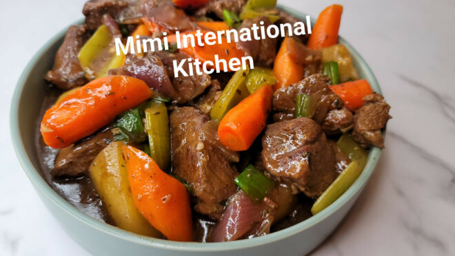 Sauté de pommes et boeuf au vinaigre.
