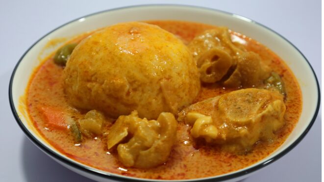Sauce arachie + pate de riz.