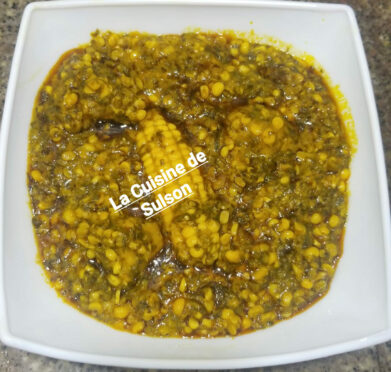 zom  au maïs noix et macabo