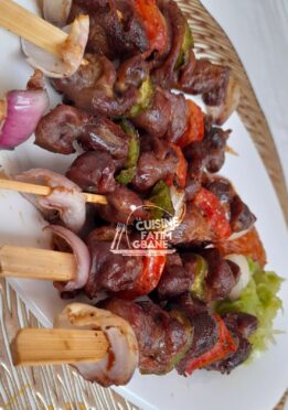 Des brochettes de gésier de poulet
