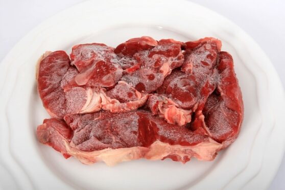 Erreurs lors de la décongélation de la viande congelée.