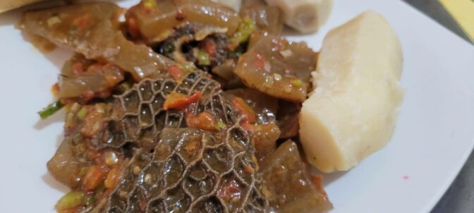Tripes et peau de boeuf sautées..