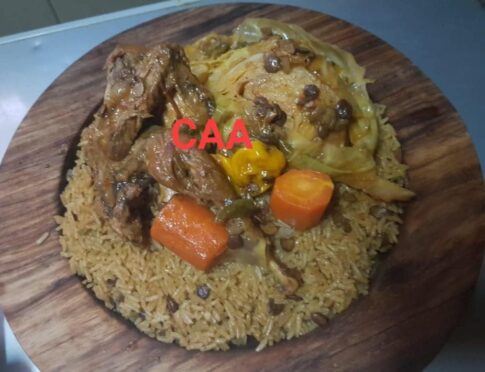 Du riz soumbala à la pintade revisité