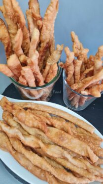 Des sticks  croustillants et Épicés pour un goûter délicieux.