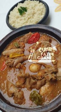 Un  délicieux kedjenou de pondeuse cuisiné avec la pâte d’ail de chez Les marinades de ninie