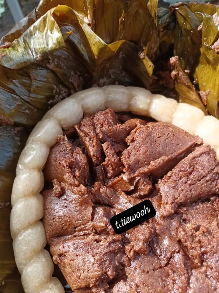 Met d’arachide et bâton de manioc