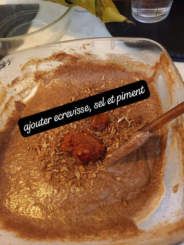 Met d’arachide et bâton de manioc