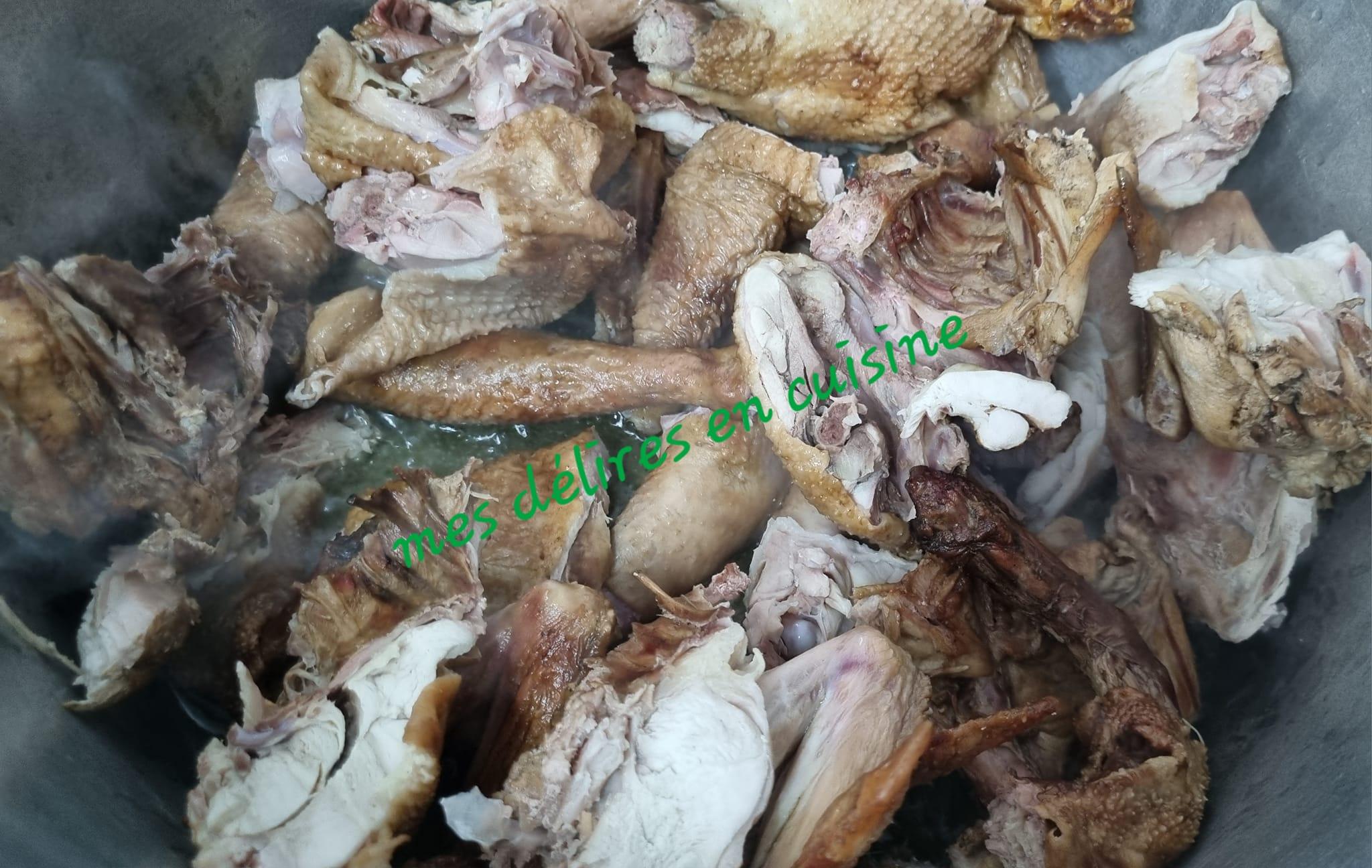 Délicieux Bouillon de Poulet Fumé aux Écrevisses et Pommes de Terre !